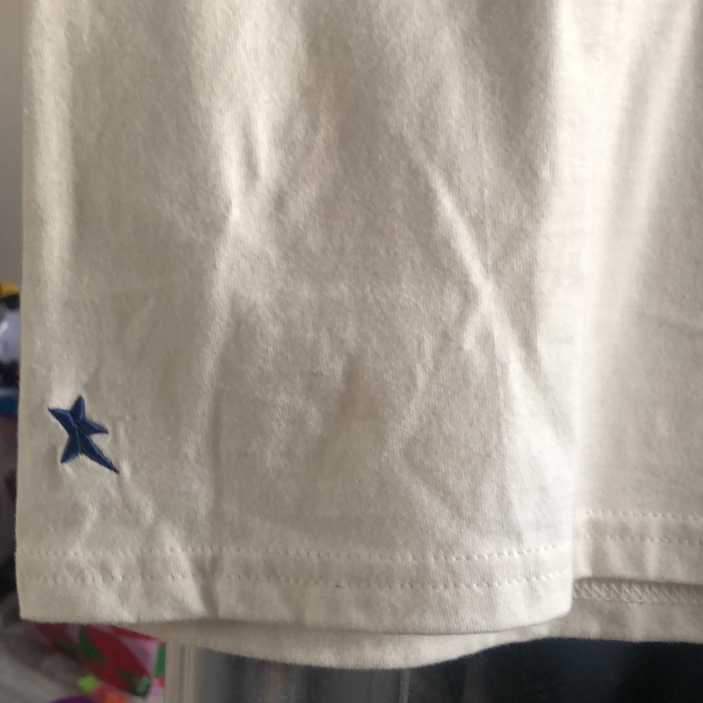 Champion tee~ - Picture 3 of 4